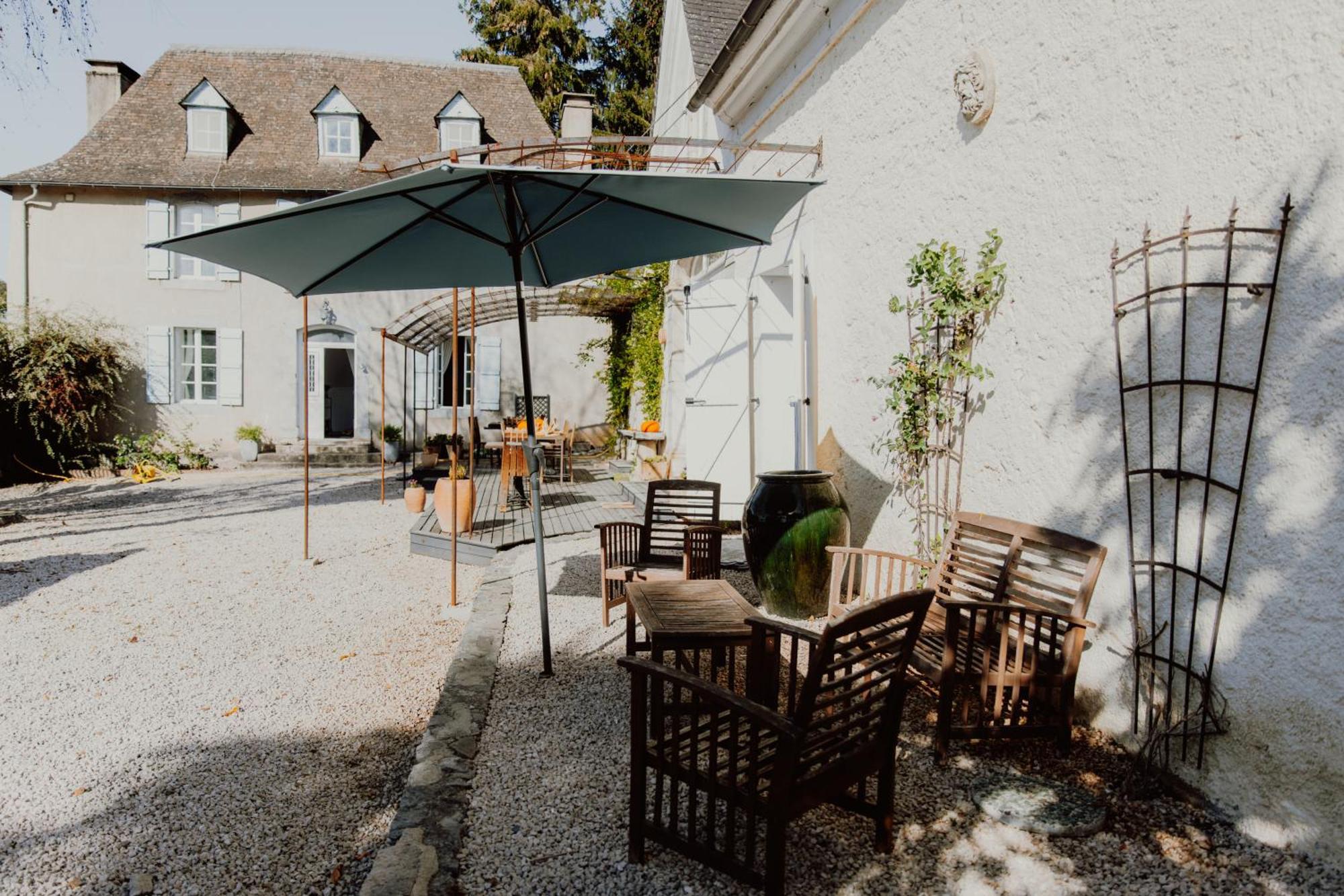 Les Perseides Hotel Lezignan Bagian luar foto
